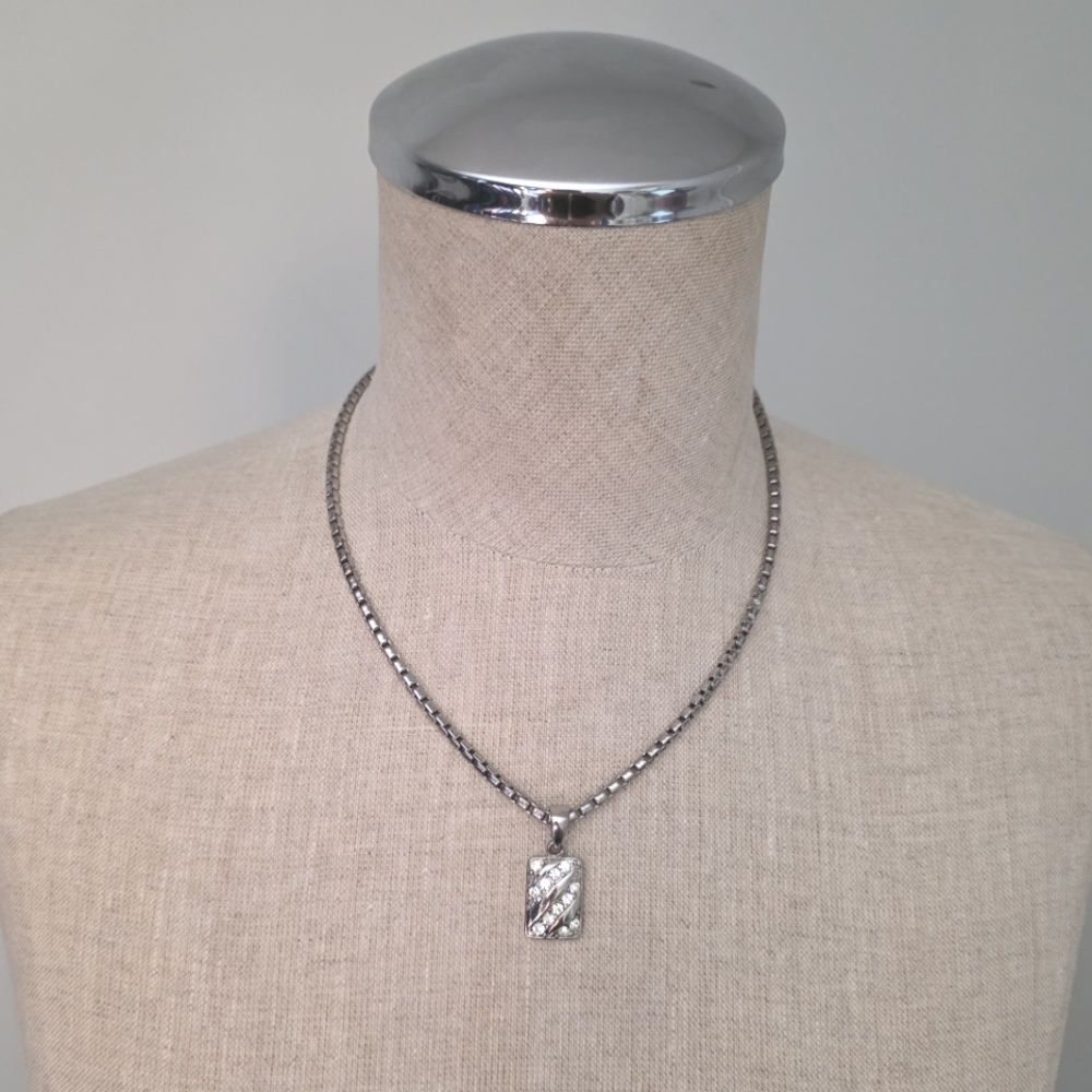 Silver Pendant Necklace